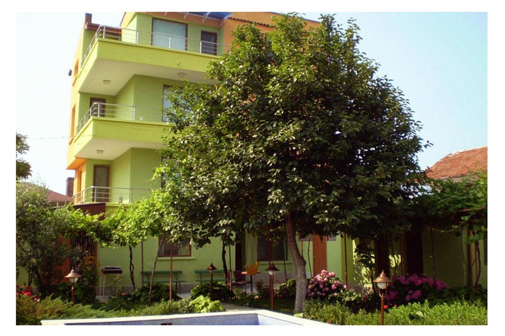 Guest House Yavorov Černomorec Exteriér fotografie